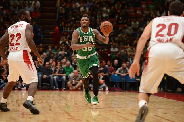 现出他的速 现出他的速